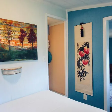 Boho-Chic Studio - Unit 1 Bloomington Exterior photo